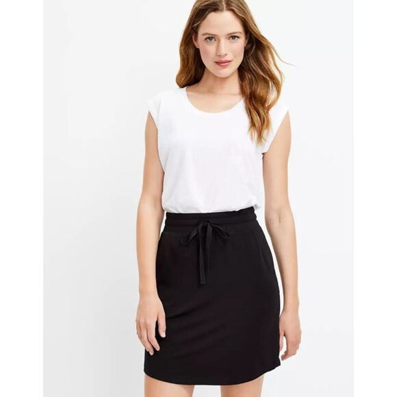 Lou & Grey Signature Soft Drawstring Pocket Skirt in Sage,L - Picture 7 of 7